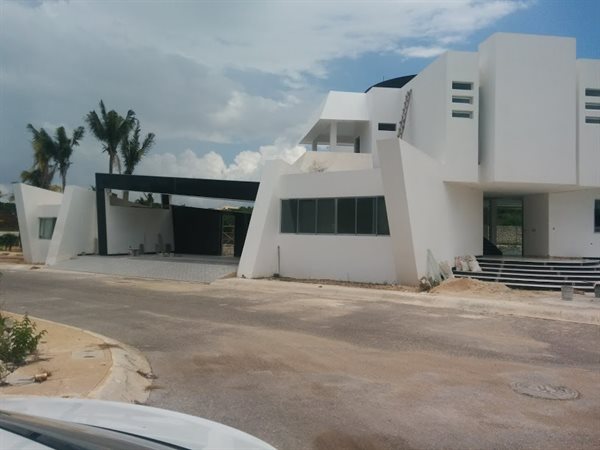 RDM (Residencias Dignas Mexicanas) Collage Photo 0