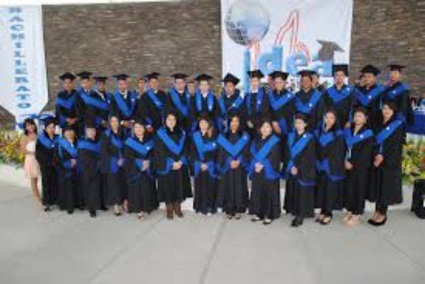 Instituto de Educación Avanzada IDEA Collage Photo 2