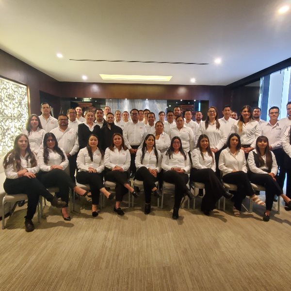 Grupo Tractocamiones y Autobuses del Bajio Collage Photo 0