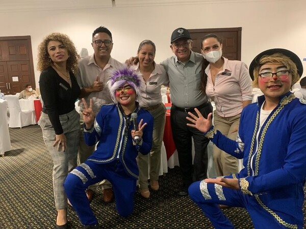 Grupo Presidente Collage Photo 1