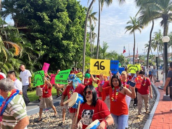 Grupo Presidente Collage Photo 4