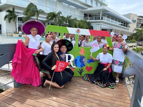 Corporativo Diestra Hoteles Collage Photo 1