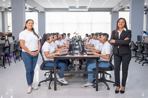 Contacto Eficaz  Collage Photo 0