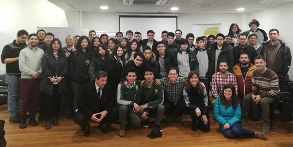 everis Collage Photo 3