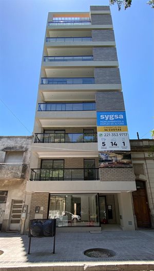 GRUPO POSE Collage Photo 4